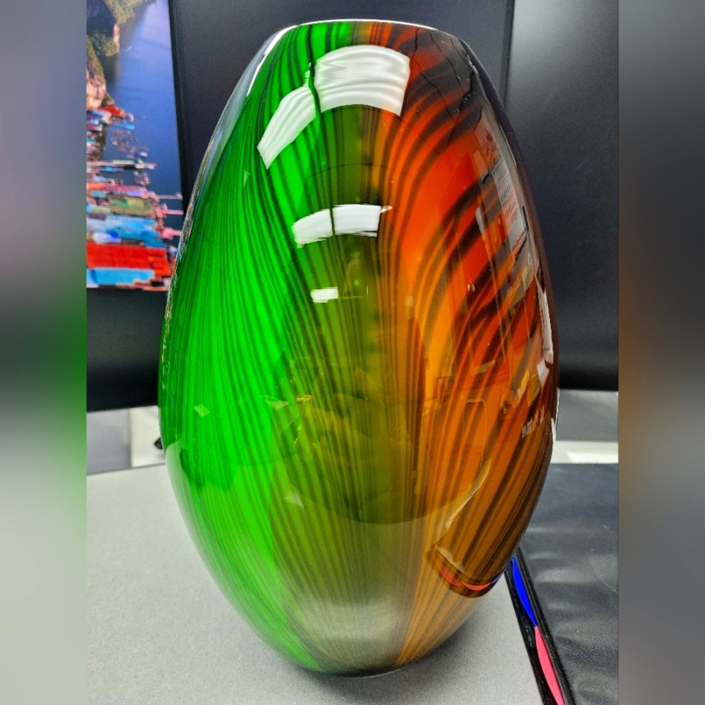 Stunning Hand-blown Art Glass Vase 10 1/2" tall